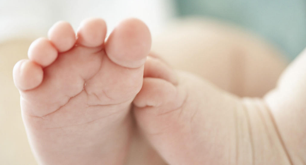 如何护理宝宝的脚？